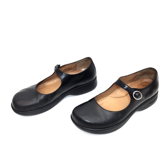 dansko patent leather mary janes